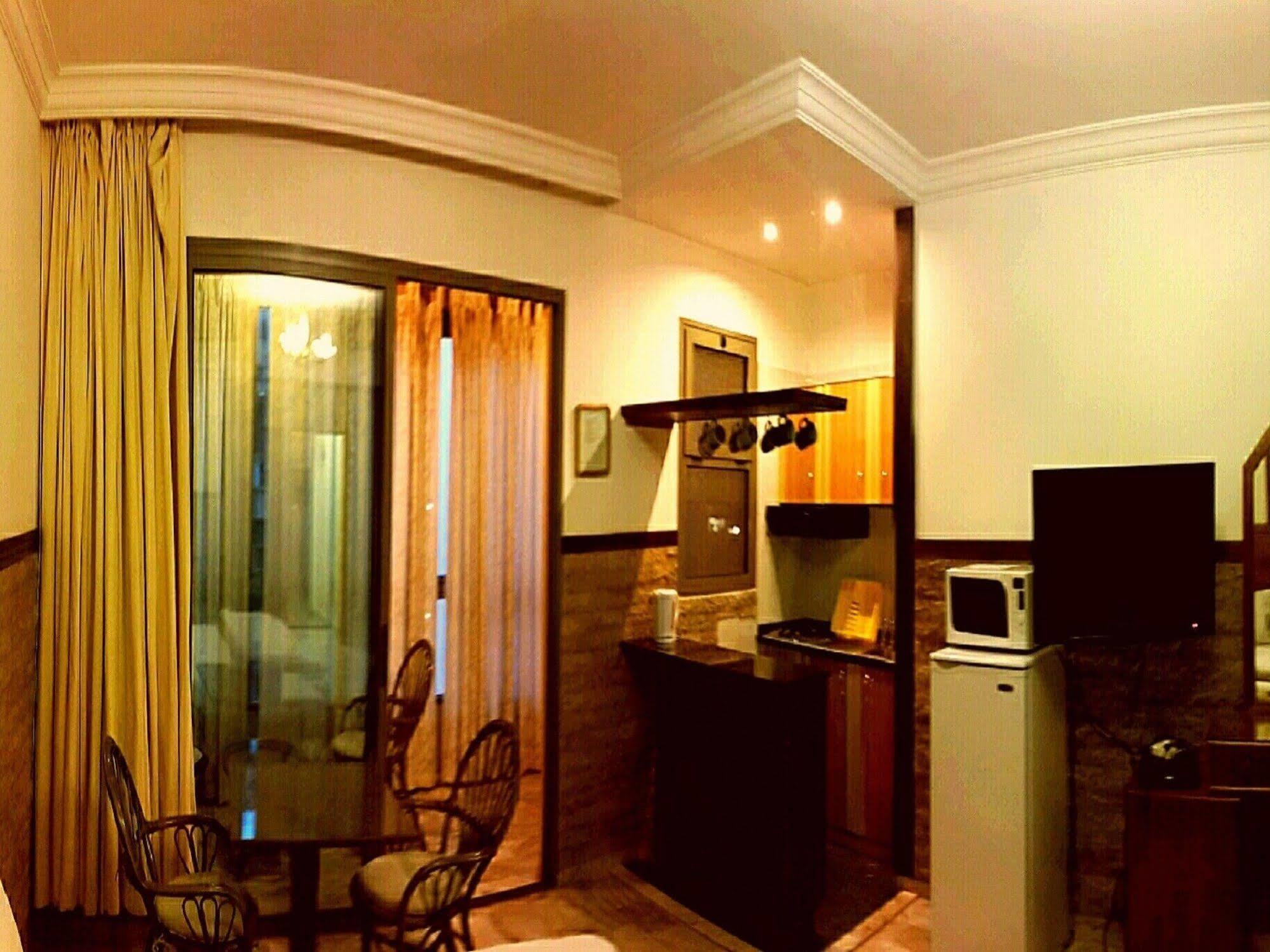Viccini Suites Beirut Eksteriør billede